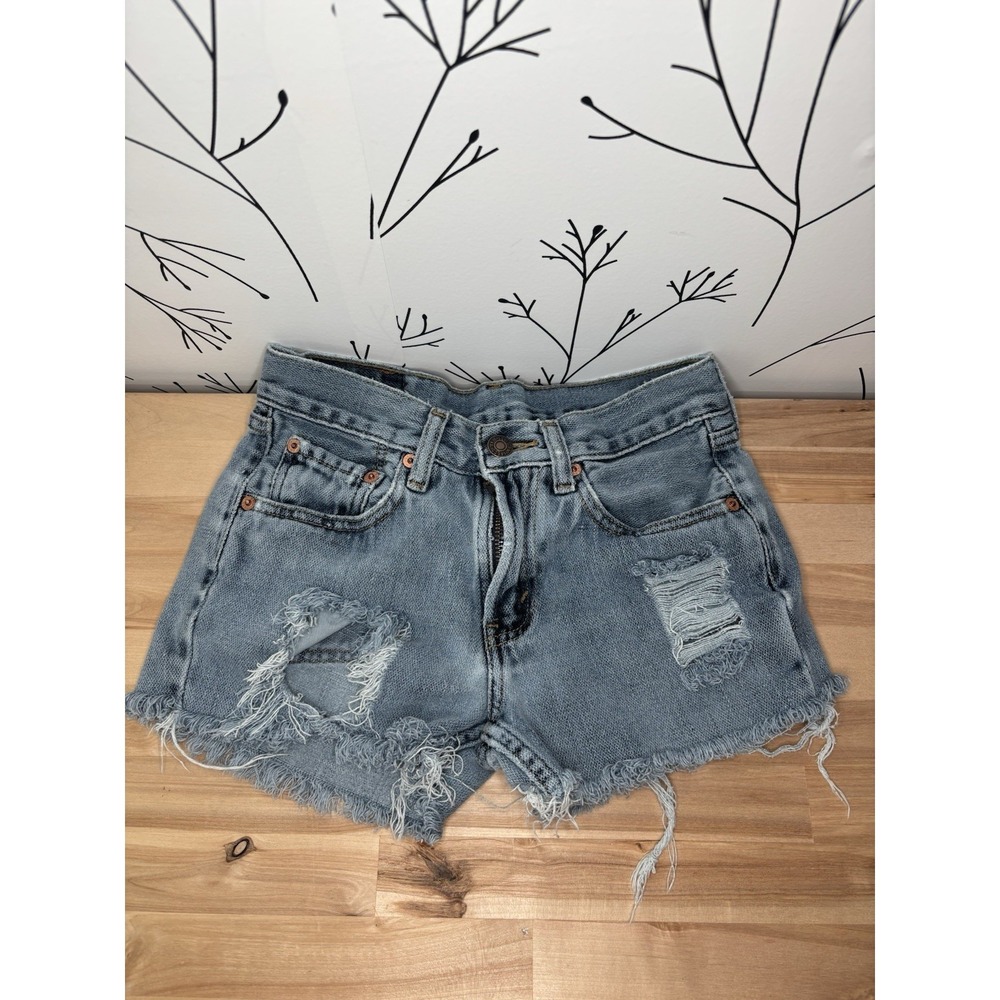 Levi's Women's Blue Cut Off Denim Shorts Mid Rise Light Wash Size 25 100% Cotton